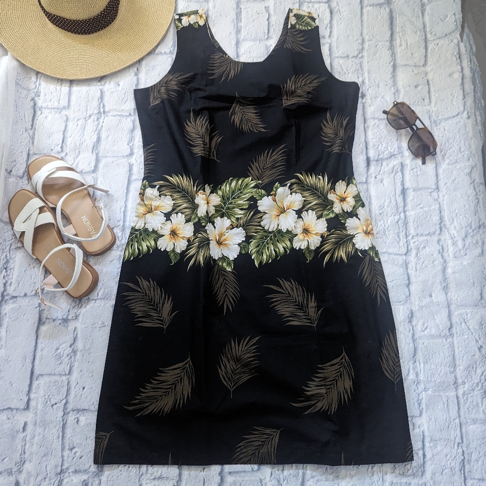 NWOT Hawaiin Floral Sheath Dress
